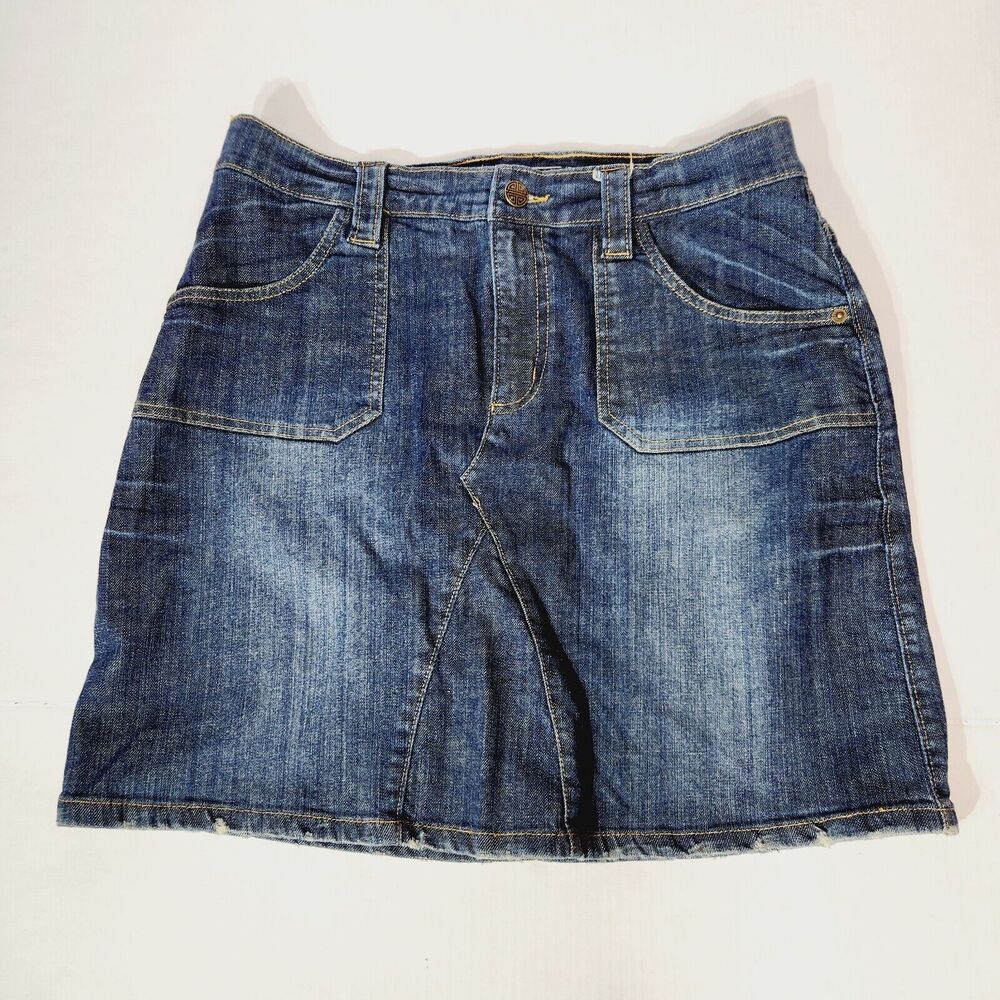 Disney Jean Denim Skirt Pirates of the Caribbean Womens Sz 10 Worlds End Graphic